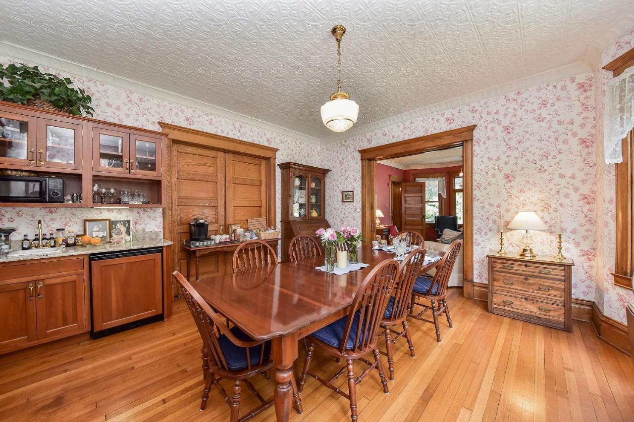 Harrison House Bed & Breakfast Naperville Dış mekan fotoğraf